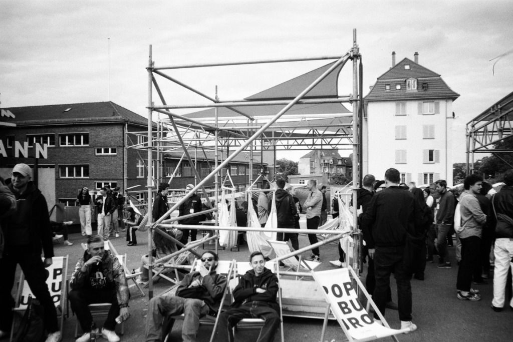 Temporäre Gerüstinstallation als Eventarchitektur in Stuttgart